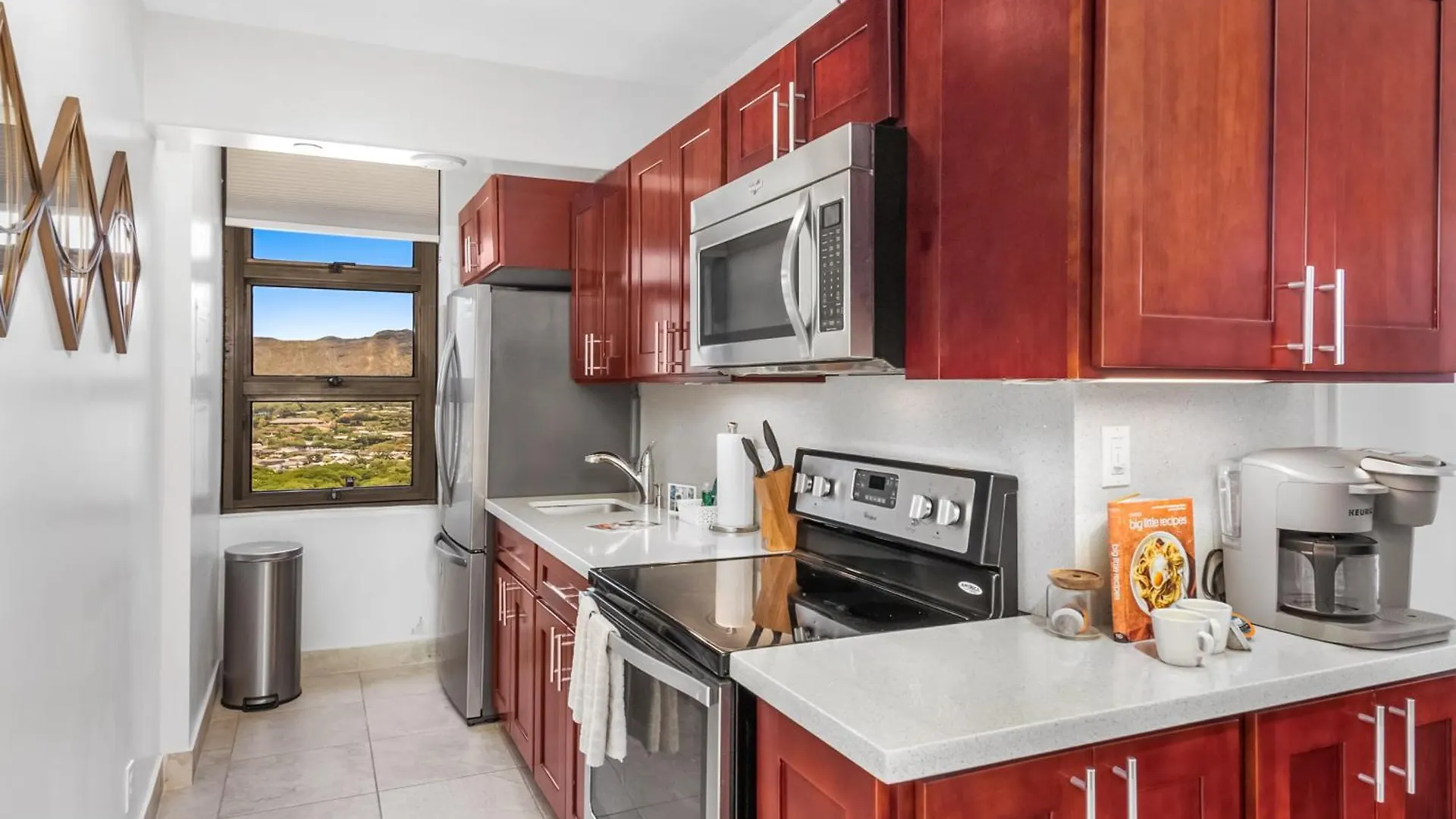 Great Ocean & Diamond Head View Condo With Free Parking! Honolulu 0*,  Estados Unidos da América